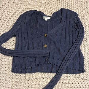 aeropostale cropped sweater with buttons!